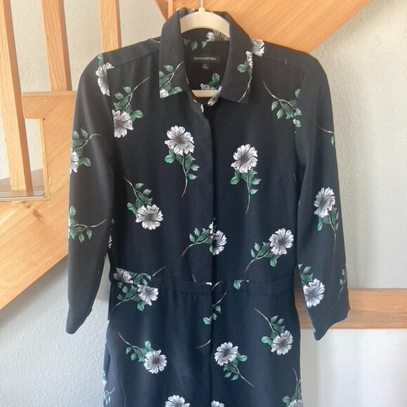 Banana Republic semi-formal Romper, Whimsical, black with white floral detail - Picture 2 of 8